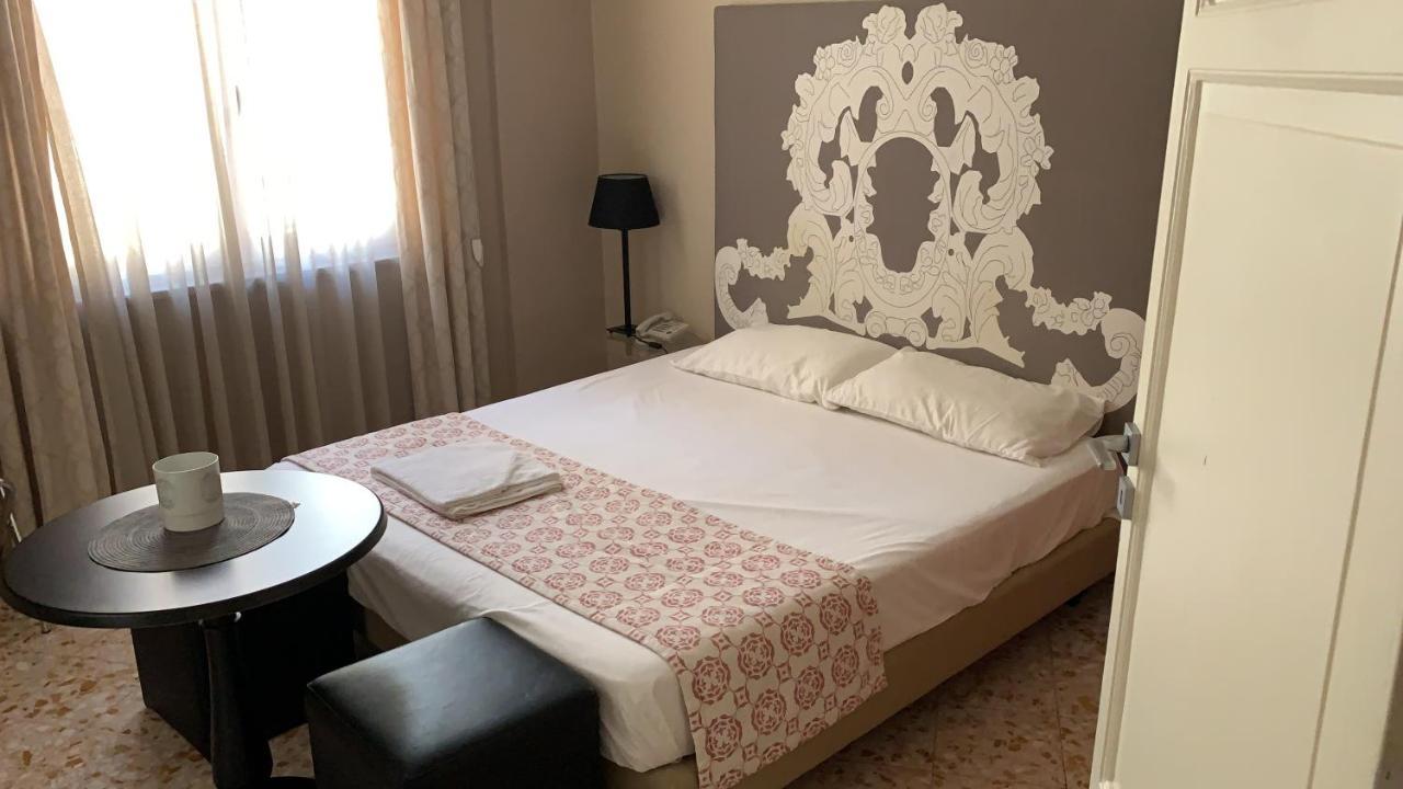Due Cani Apartment 팔레르모 외부 사진